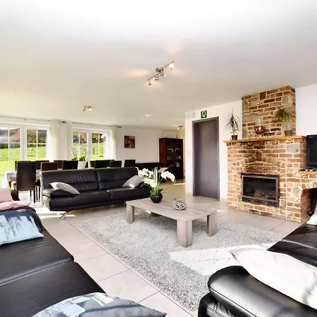 Detached Natural Stone House With Sunny Garden And Terrace Modern Interior Casa de Férias *