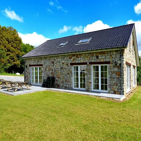 Detached Natural Stone House With Sunny Garden And Terrace Modern Interior Casa de Férias Trou de Bra
