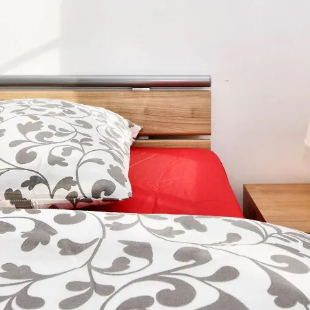Casa de Férias Detached Natural Stone House With Sunny Garden And Terrace Modern Interior *